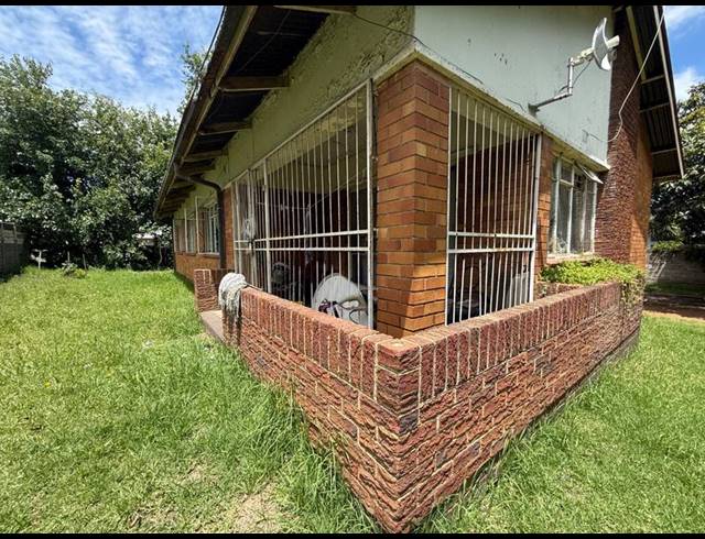 6 BEDROOM HOUSE FOR SALE IN VANDERBIJLPARK SW 5